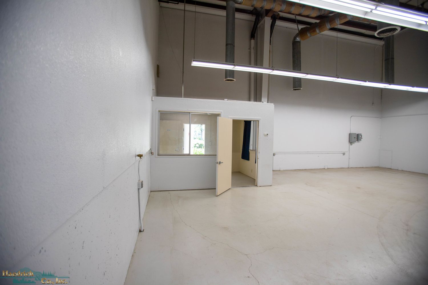 5800 Airport Road - Flex Space